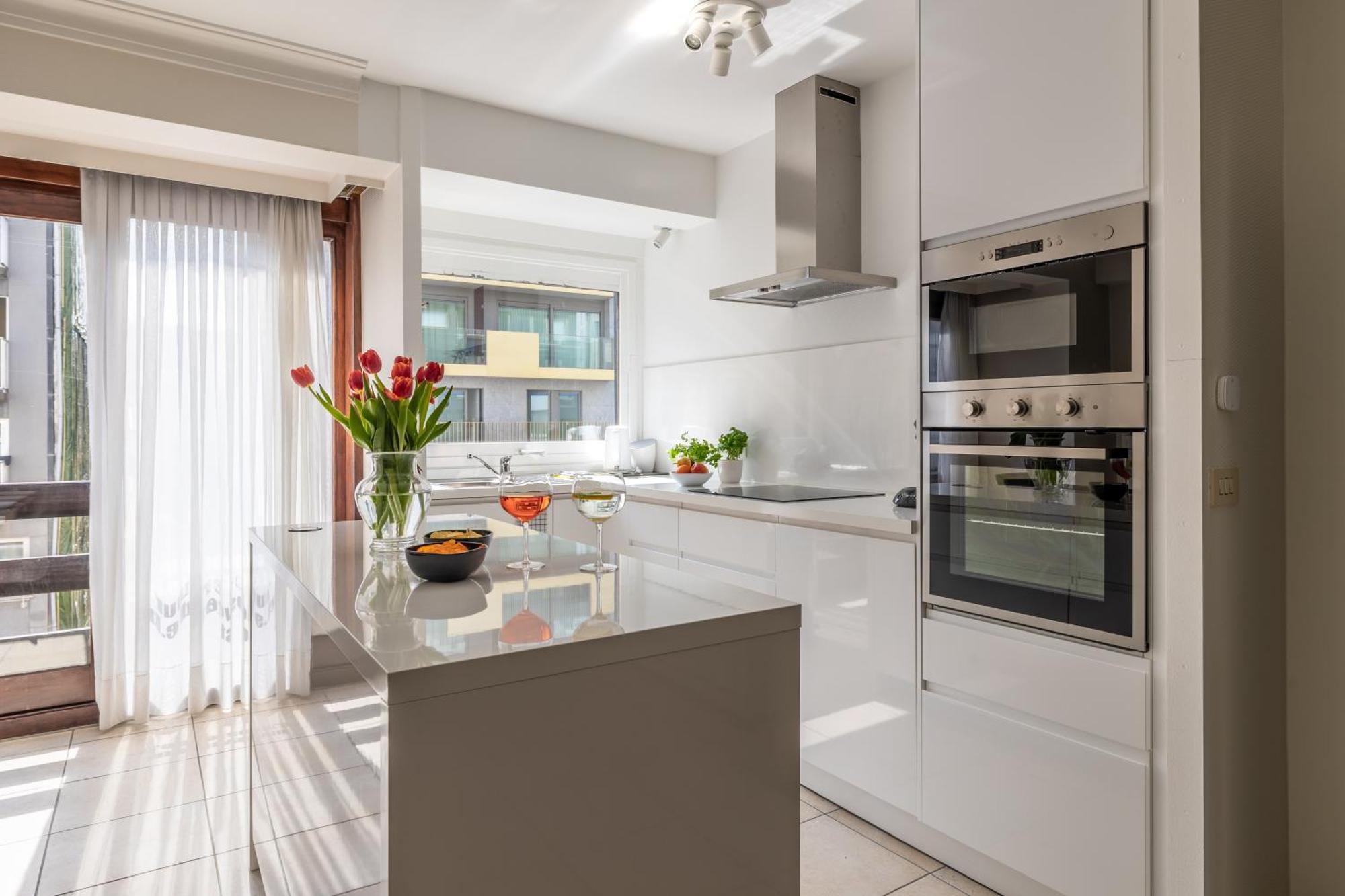 Weloveoostende - Newly Renovated Large Apartment 150M From The Beach - Including Bed Sheets And Final Clea-Ning المظهر الخارجي الصورة